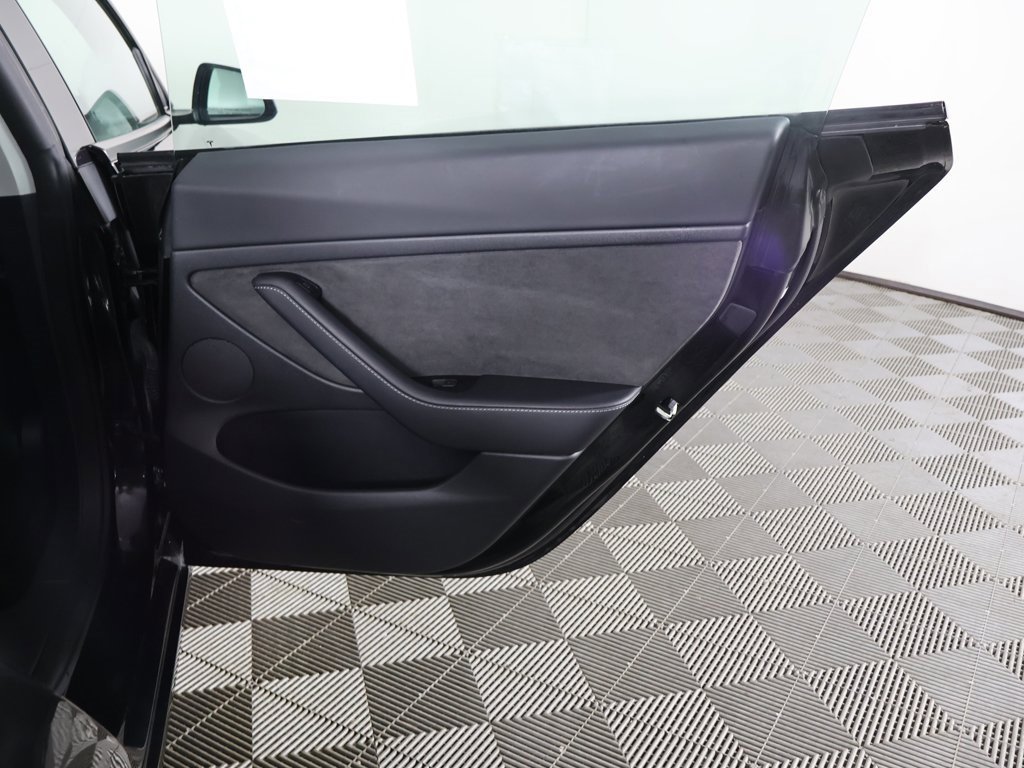 Used 2023 Tesla Model 3 Standard Range image 25
