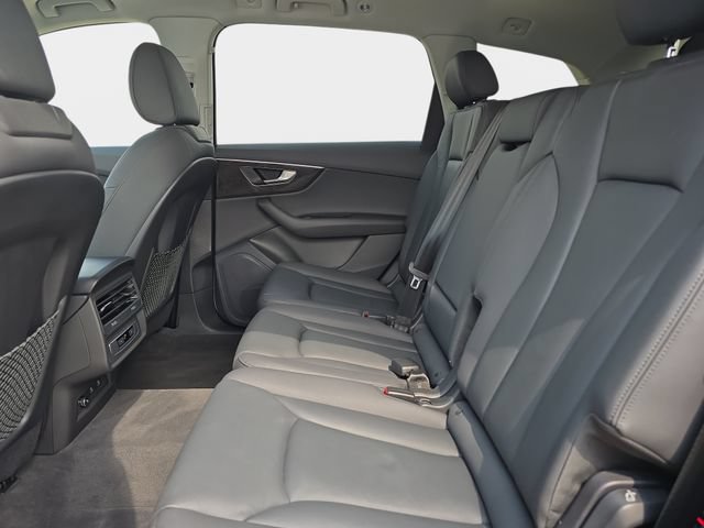 Used 2023 Audi Q7 2.0T Premium Plus w/ Convenience Package AWD/4WD image 18