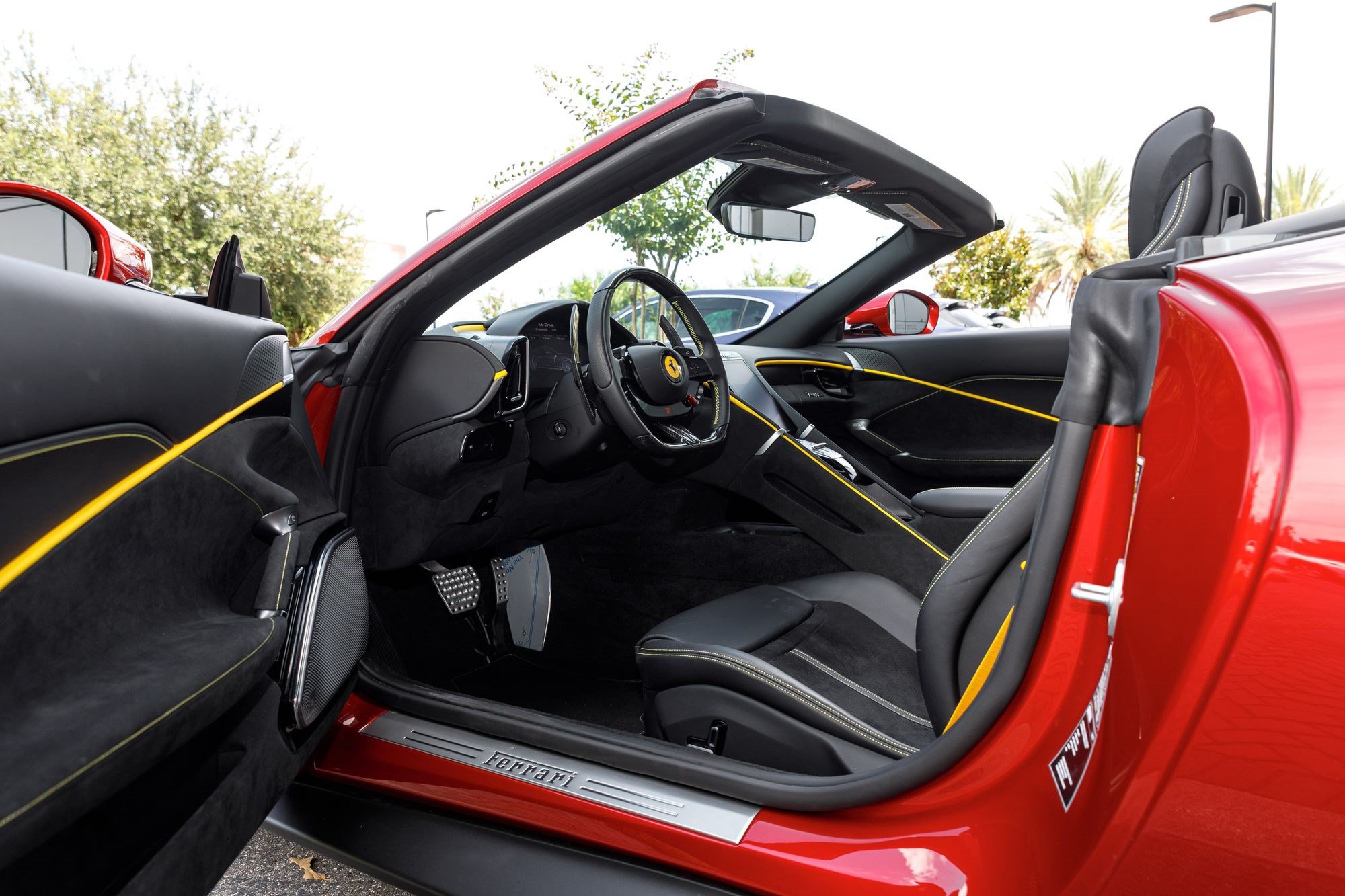 Used 2025 Ferrari Roma Spider RWD image 27
