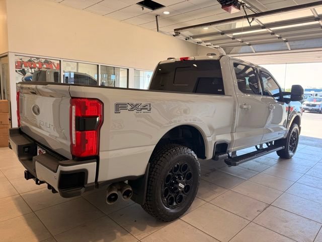 Used 2025 Ford F350 Lariat w/ Lariat Ultimate Package AWD/4WD image 4
