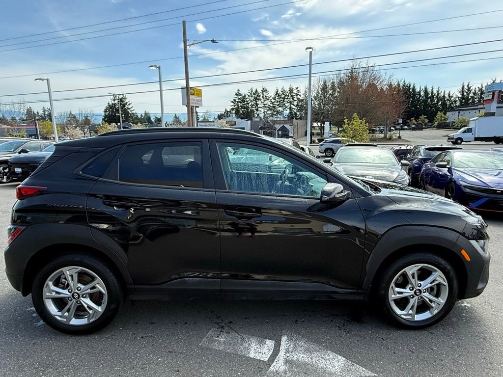Certified 2022 Hyundai Kona SEL w/ Cargo Package AWD/4WD image 6