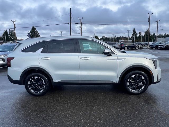 New 2026 Kia Sorento S image 6