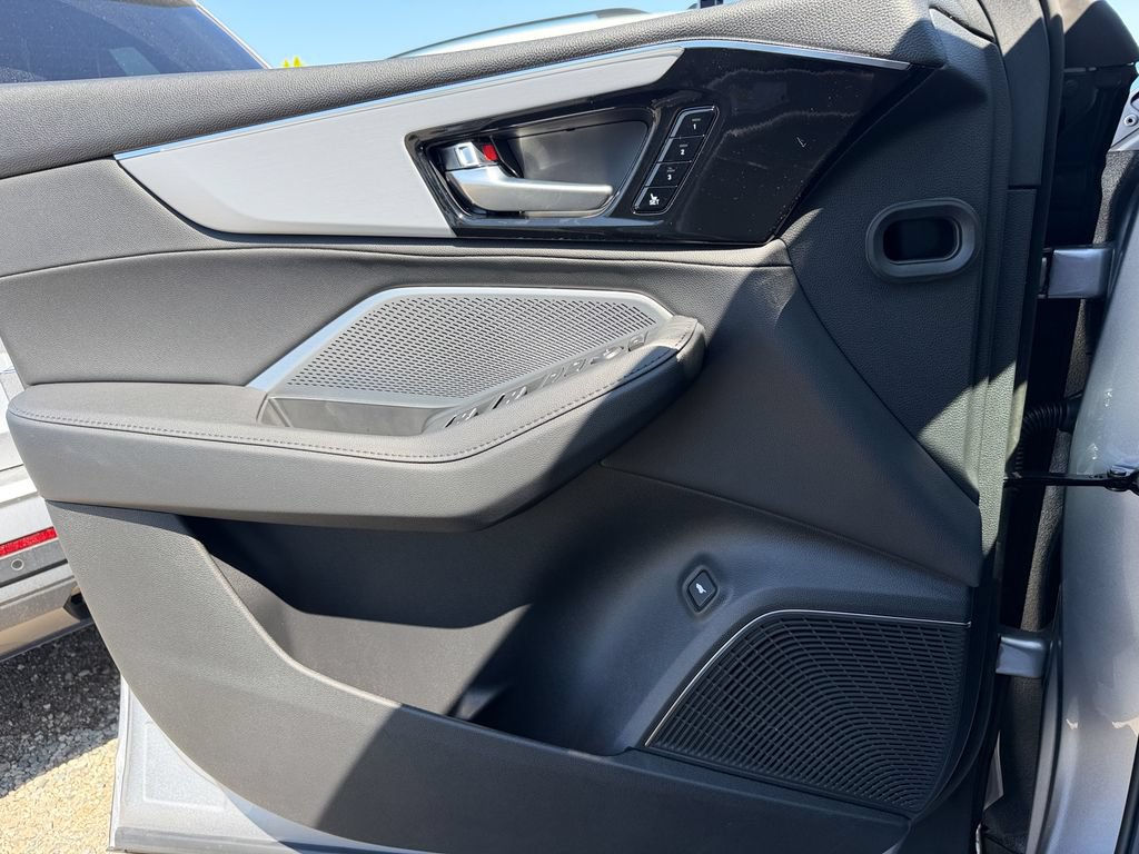 New 2026 Acura MDX SH-AWD image 13