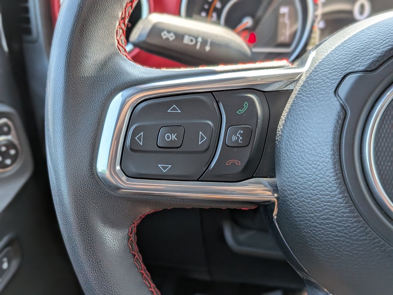 Used 2023 Jeep Gladiator Sport AWD/4WD image 28