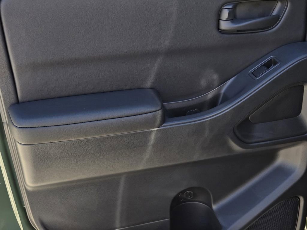 New 2026 Nissan Frontier SV w/ Tow Package image 10