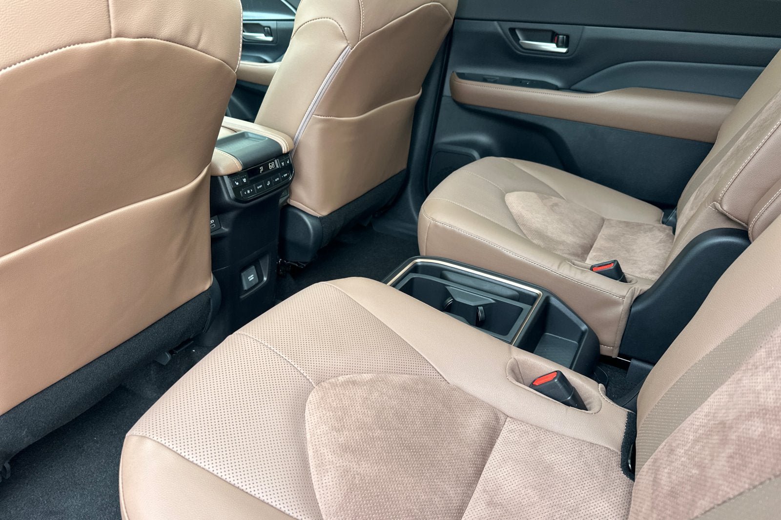 New 2026 Toyota Grand Highlander AWD Hybrid image 11