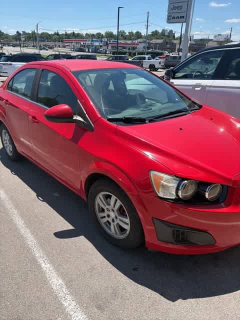 Used 2014 Chevrolet Sonic LT FWD image 2