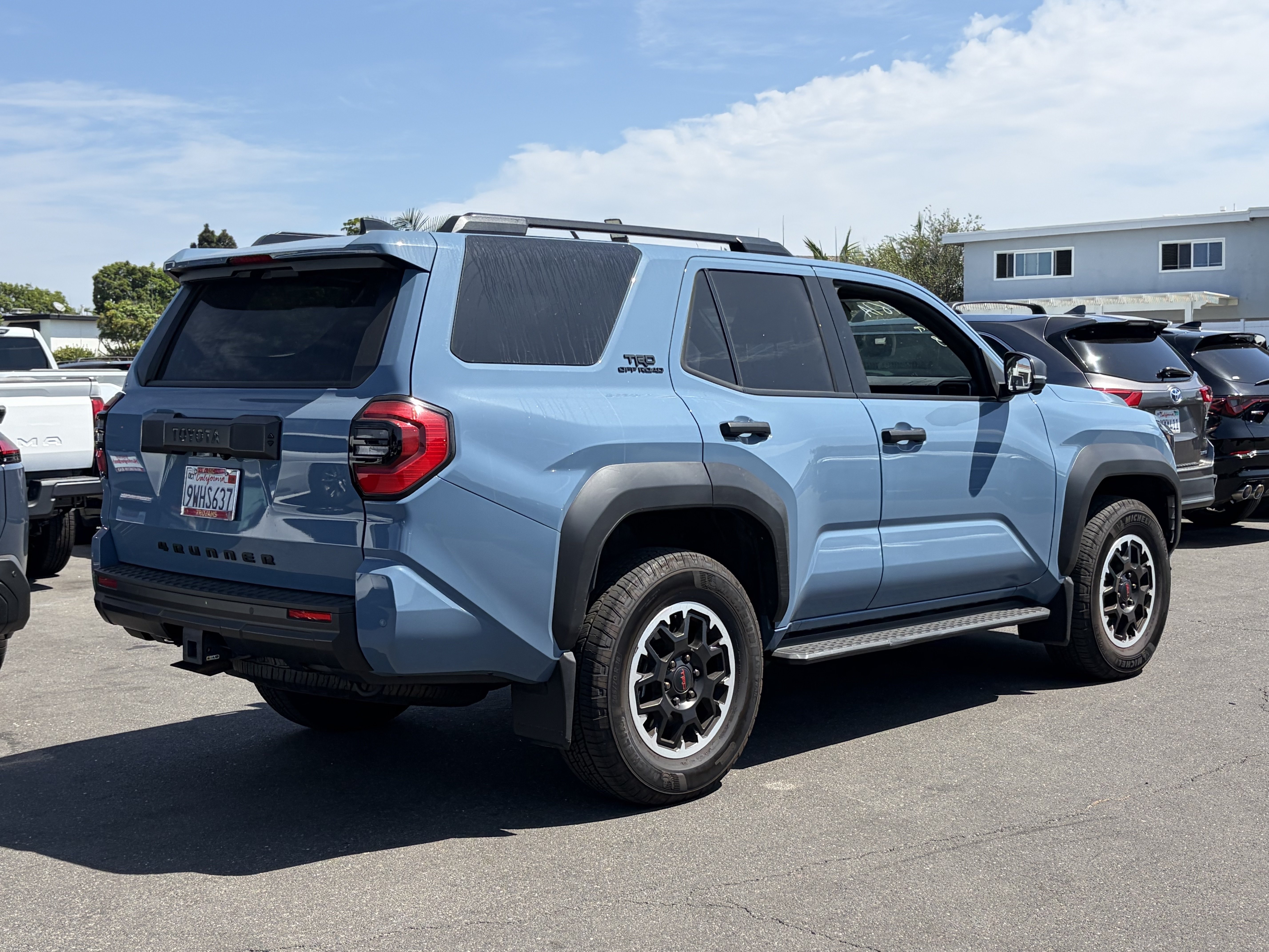 Used 2025 Toyota 4Runner TRD Off-Road Premium AWD/4WD image 3