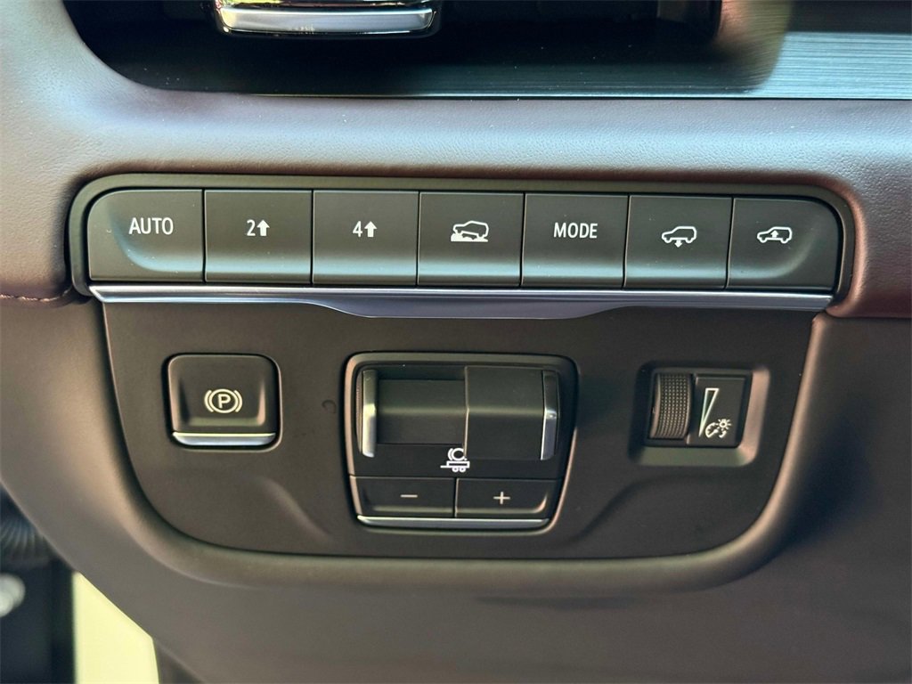 Certified 2024 Cadillac Escalade ESV Sport Platinum w/ LPO, ONYX Package image 32