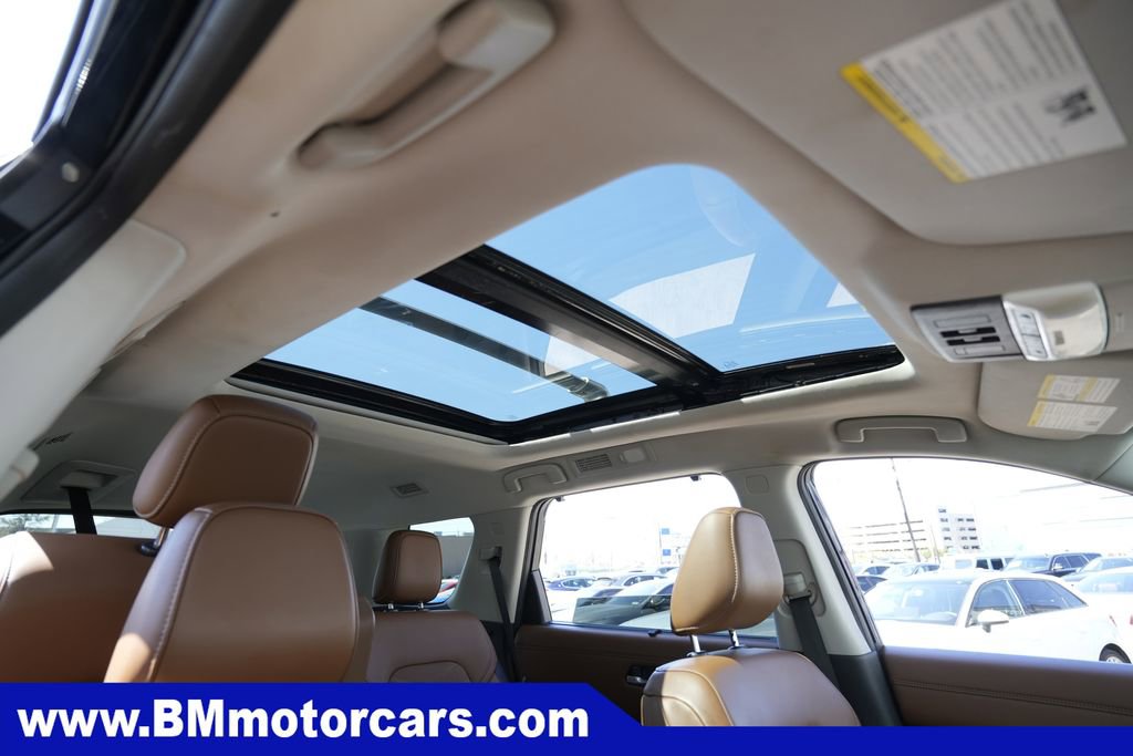 Used 2022 Nissan Pathfinder Platinum w/ Cargo Package AWD/4WD image 33