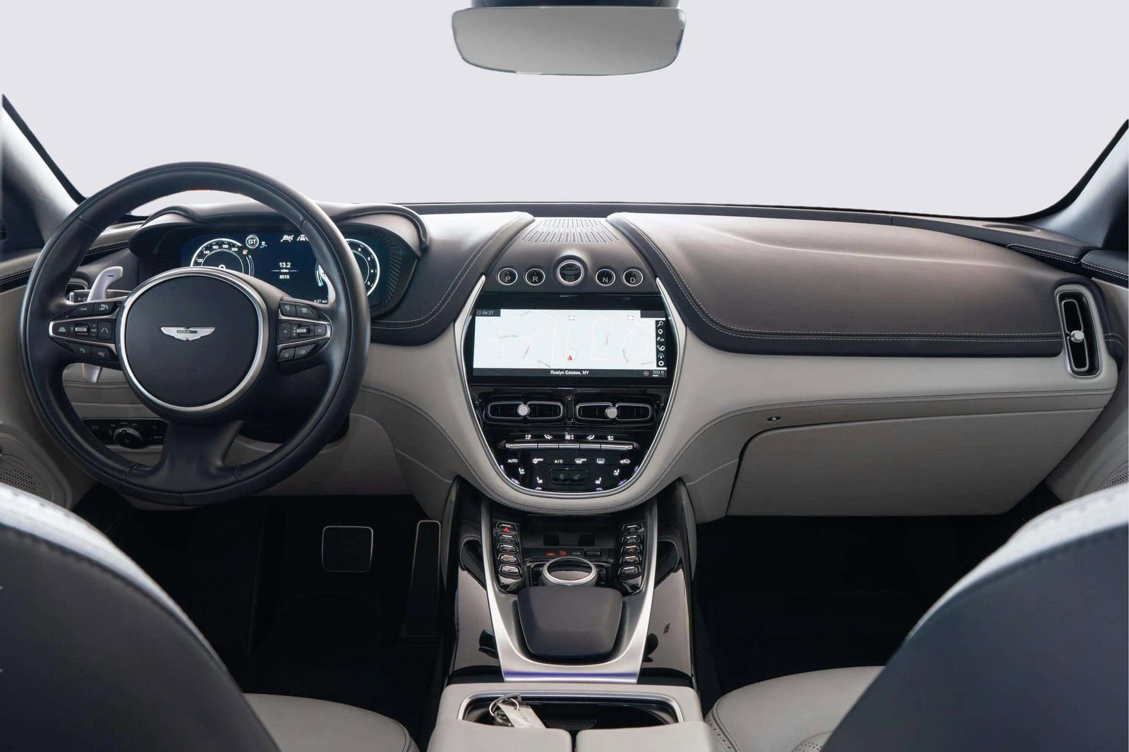 Used 2023 Aston Martin DBX AWD/4WD image 31