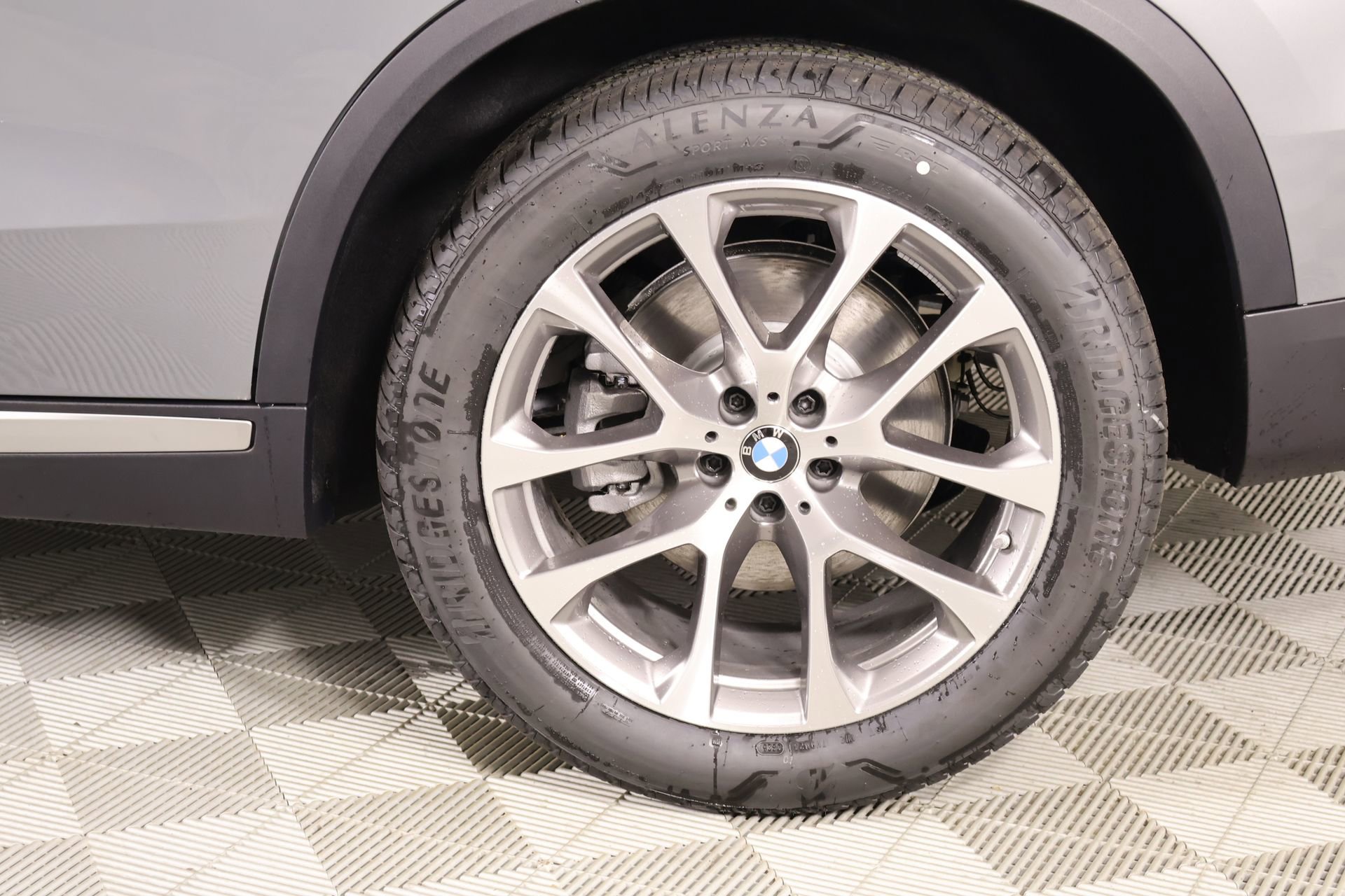 New 2026 BMW X5 xDrive40i AWD/4WD image 19