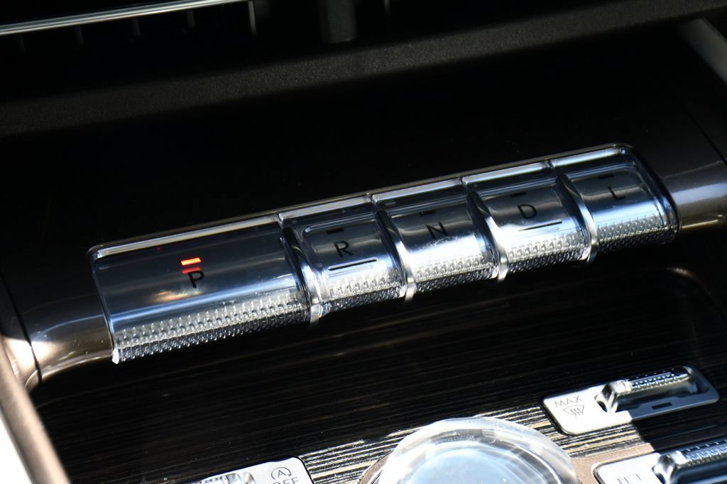 Used 2024 Lincoln Nautilus Black Label AWD/4WD image 30