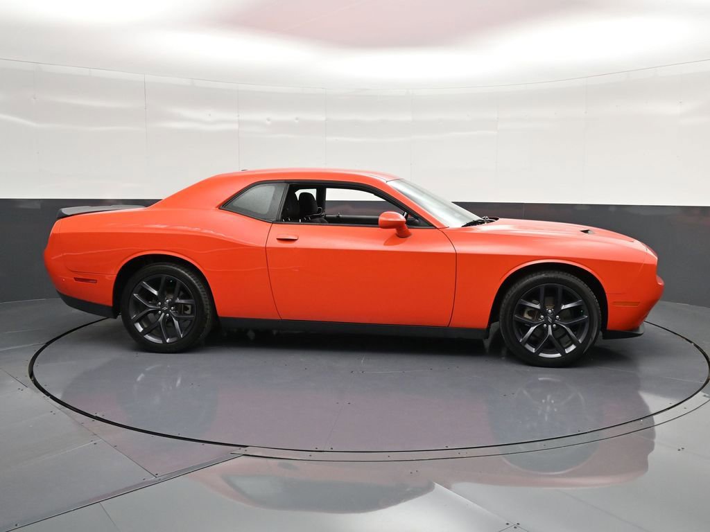 Used 2021 Dodge Challenger SXT w/ Blacktop Package RWD image 4