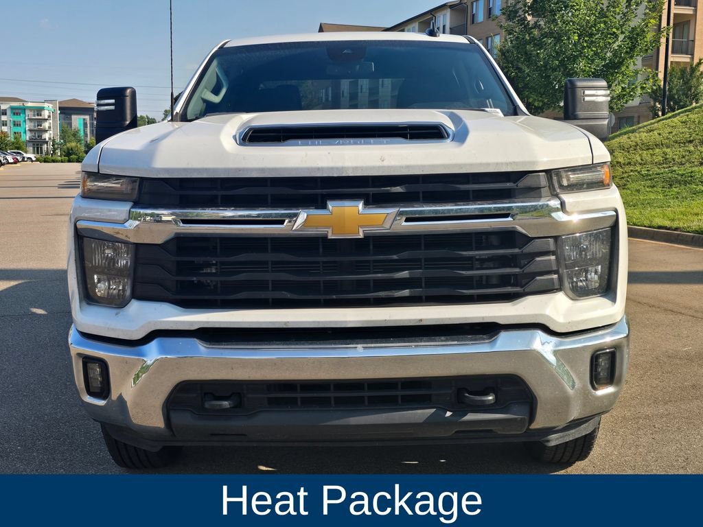 Used 2025 Chevrolet Silverado 2500 LT w/ Convenience Package AWD/4WD image 5