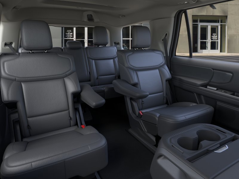 New 2026 Ford Expedition Active image 11