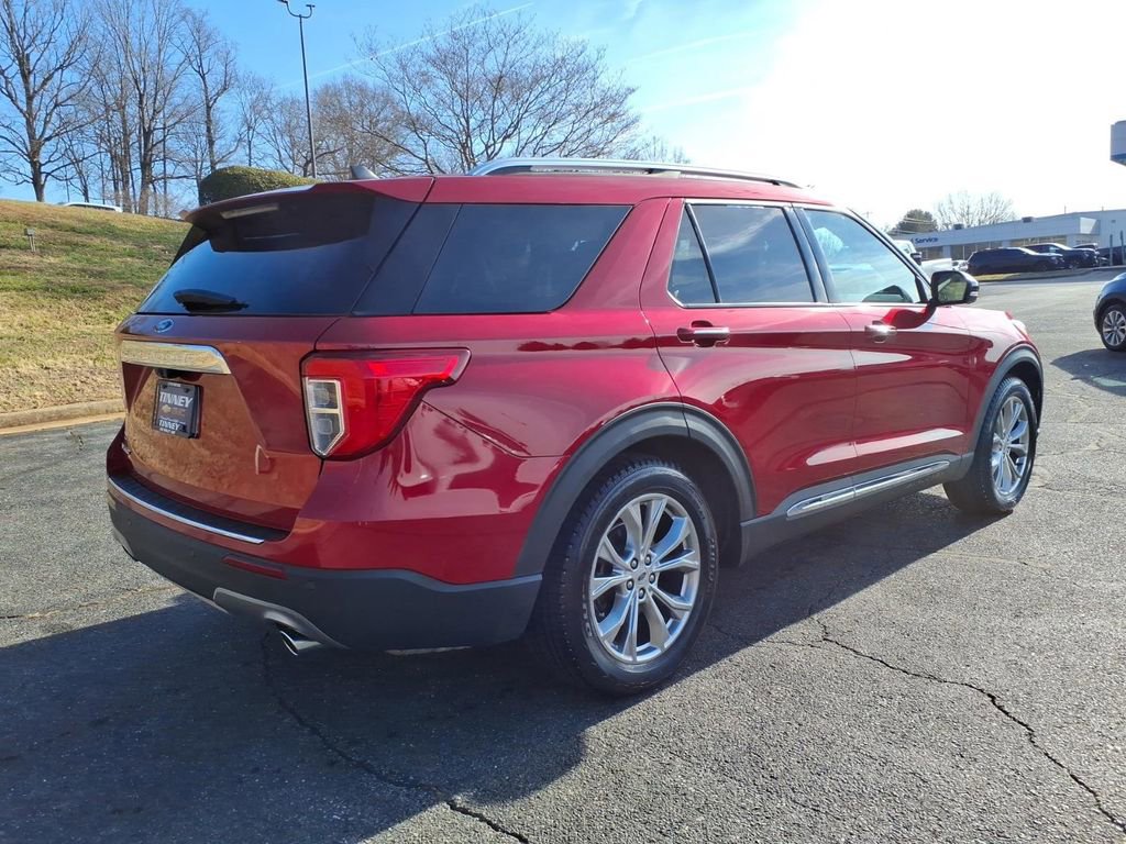 Used 2021 Ford Explorer Limited w/ Equipment Group 301A image 3