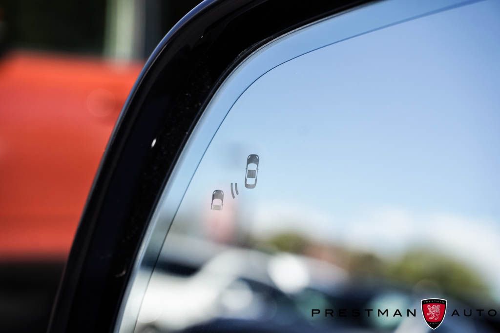 Used 2024 Lincoln Aviator Reserve w/ Equipment Group 201A image 24