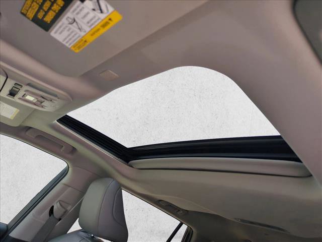 Used 2022 Toyota Highlander XLE FWD image 15