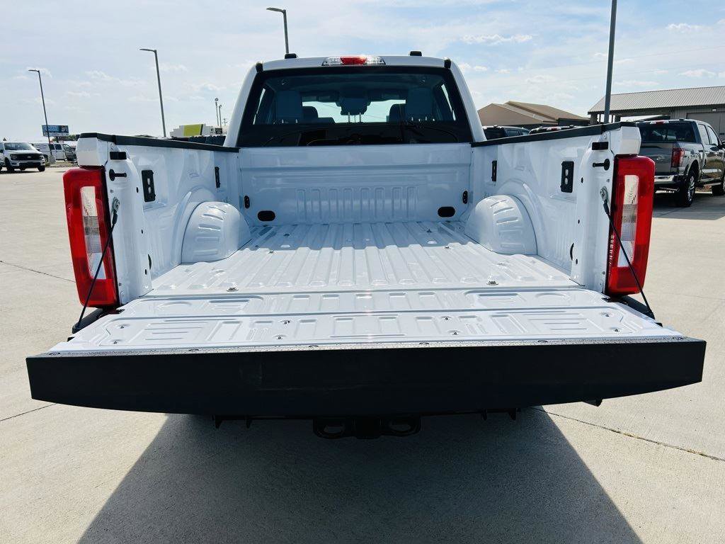 New 2026 Ford F250 XL w/ XL Chrome Package image 35