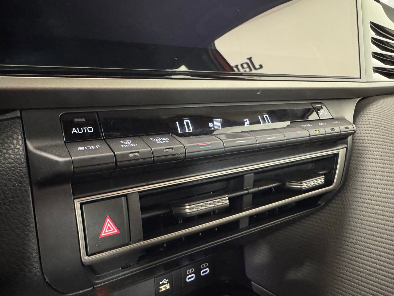 Used 2025 Toyota Camry SE w/ Multimedia Upgrade Package FWD image 25