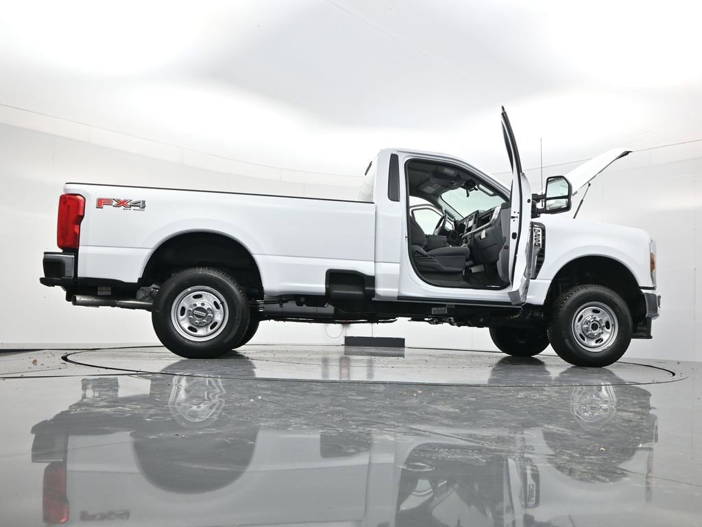 New 2026 Ford F250 XL w/ FX4 Off-Road Package image 47