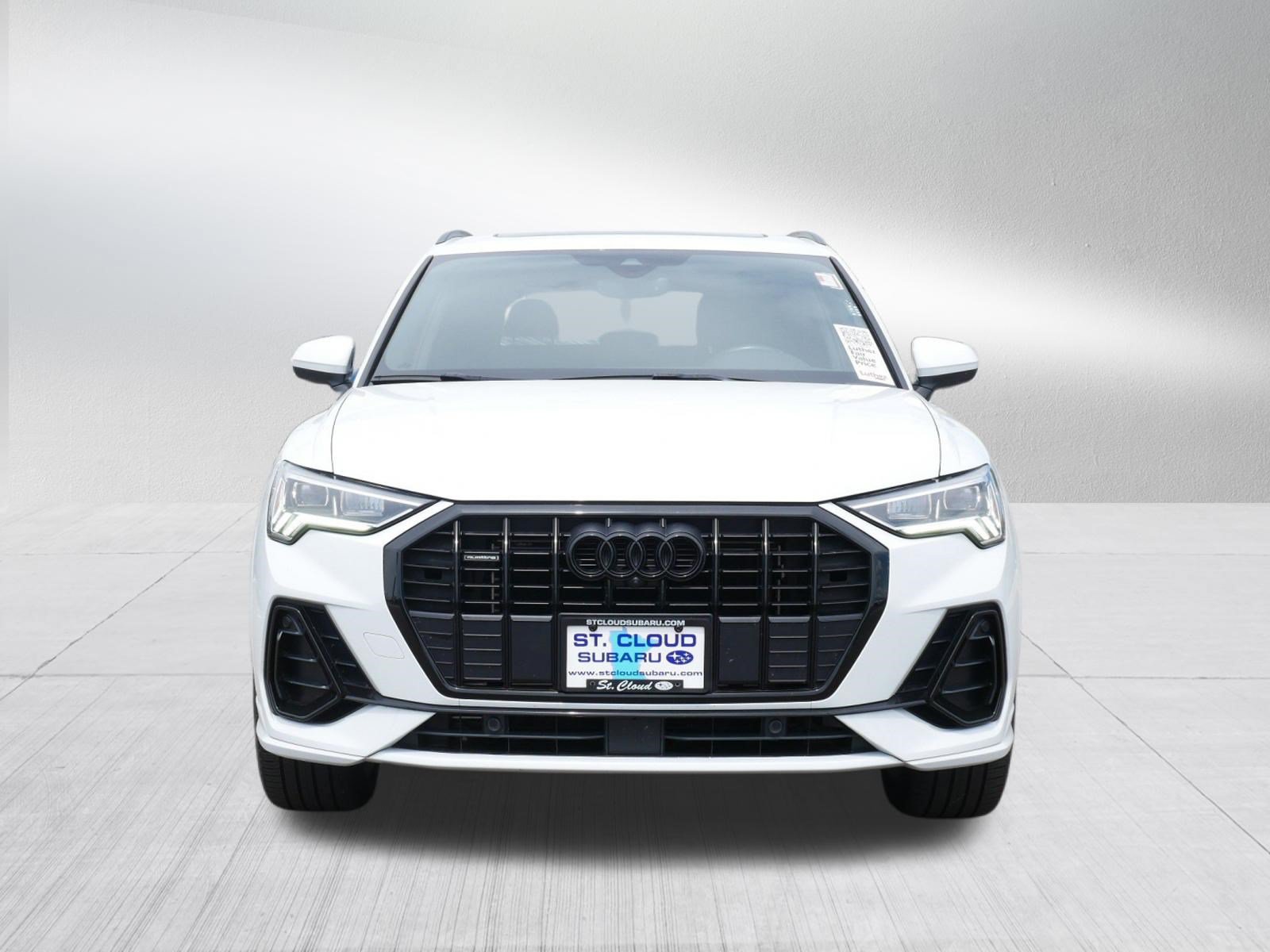 Certified 2022 Audi Q3 2.0T Premium Plus w/ Premium Plus Package AWD/4WD image 2