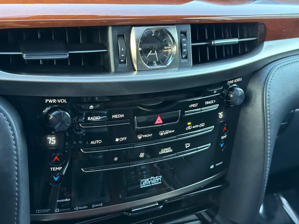 Used 2017 Lexus LX 570 4WD image 32