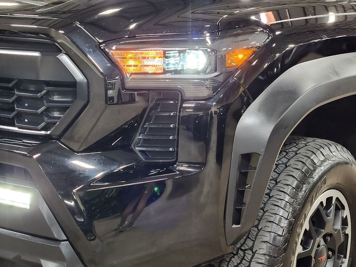 Used 2024 Toyota Tacoma TRD Off-Road AWD/4WD image 14
