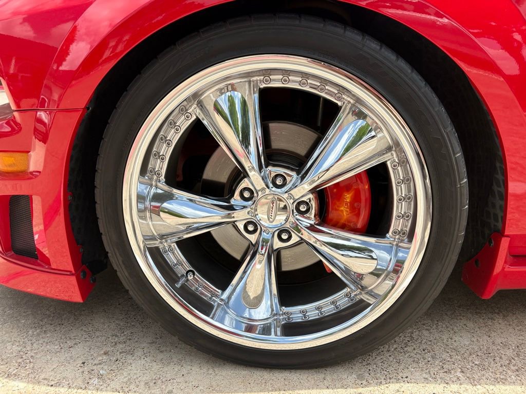 Used 2006 Ford Mustang GT Premium RWD image 9