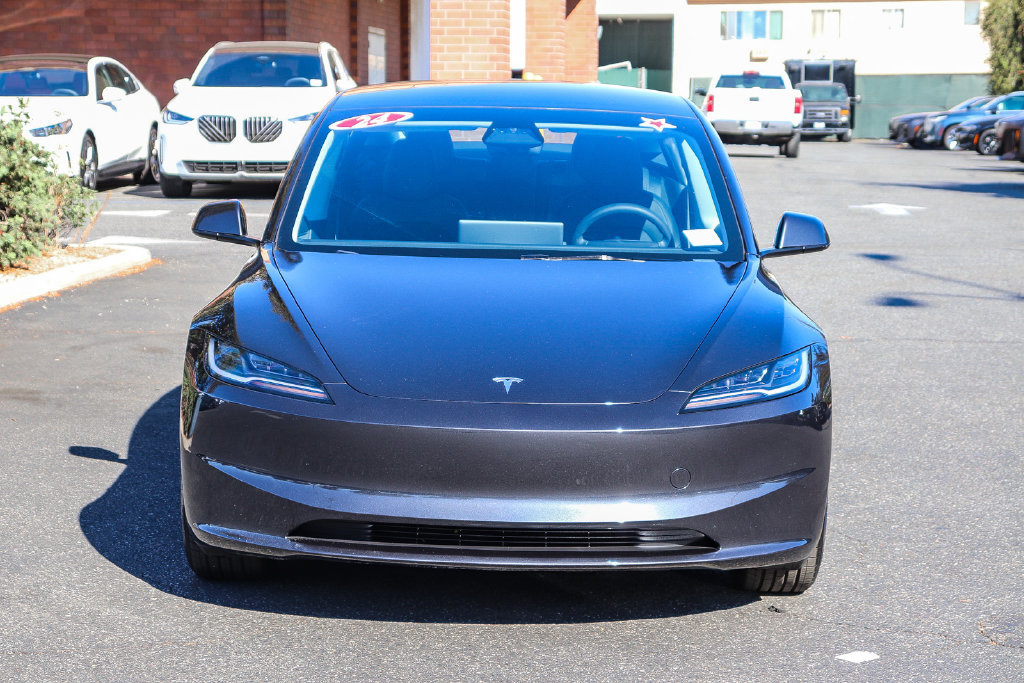 Used 2024 Tesla Model 3 Standard Range RWD image 2