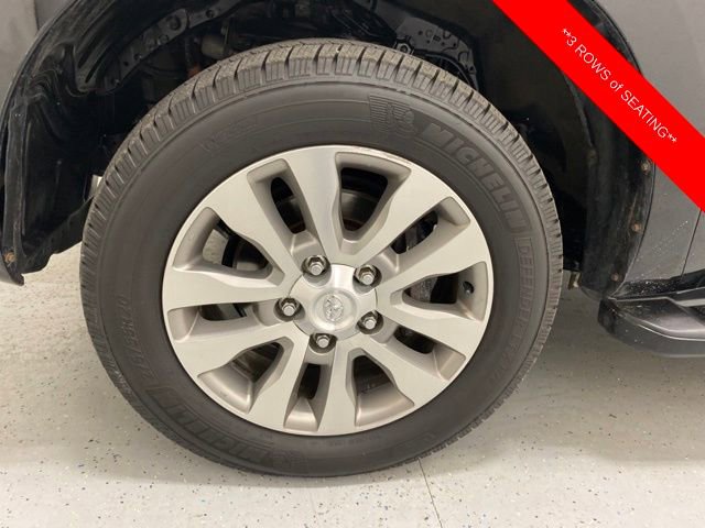 Used 2015 Toyota Sequoia Platinum AWD/4WD image 9