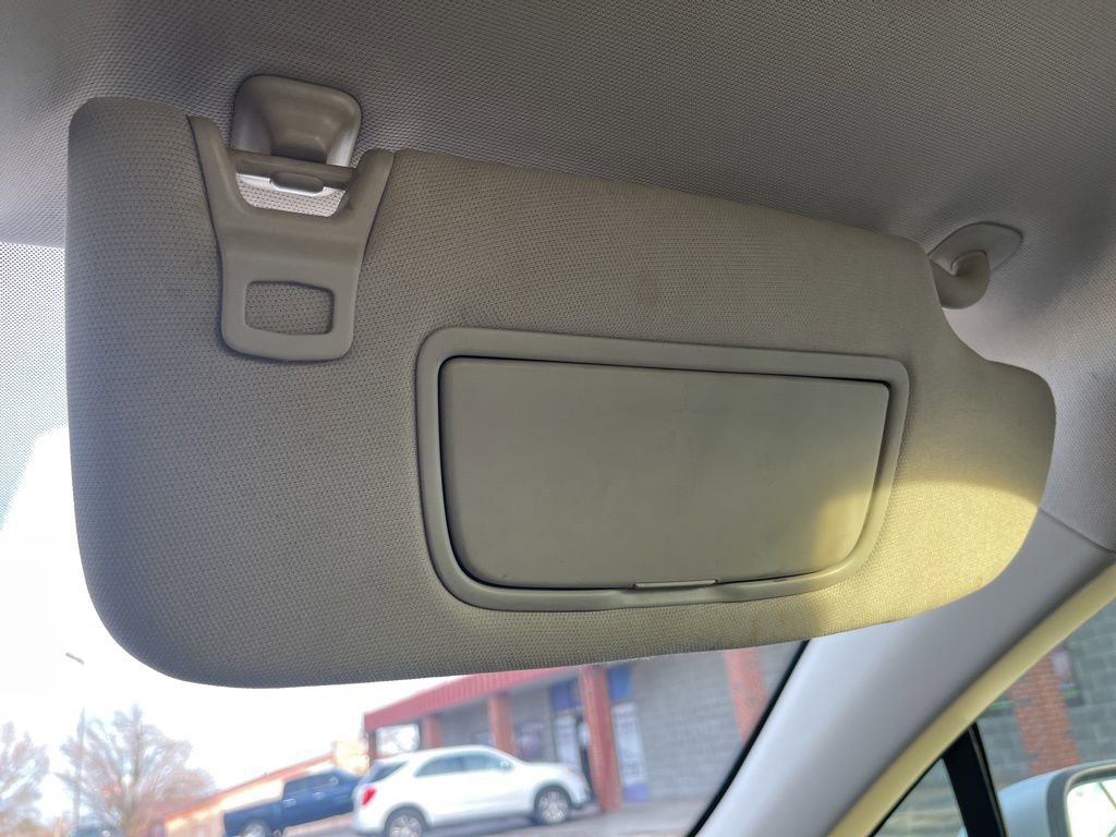 Used 2019 Ford Fusion S image 73