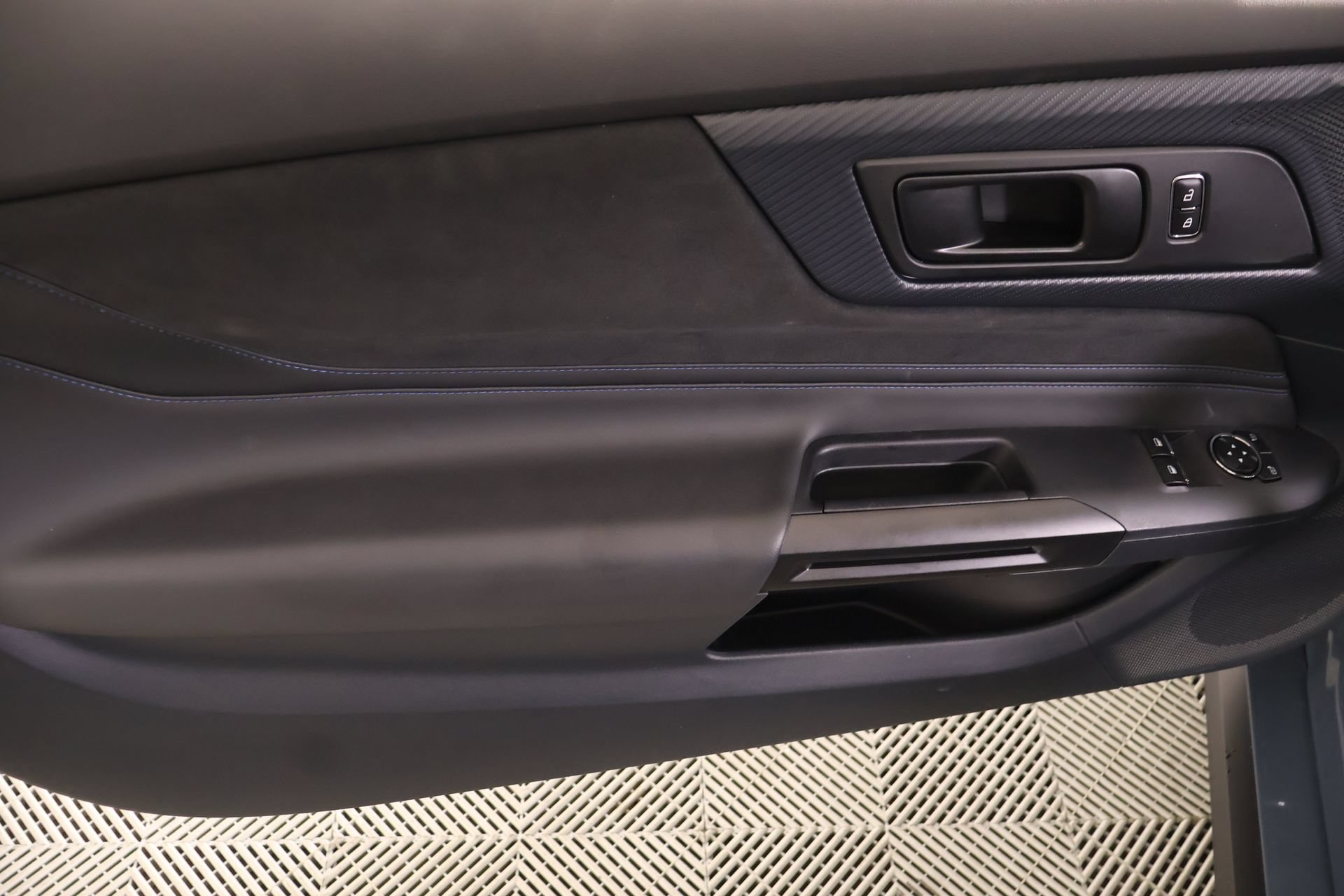 Used 2024 Ford Mustang Dark Horse RWD image 15