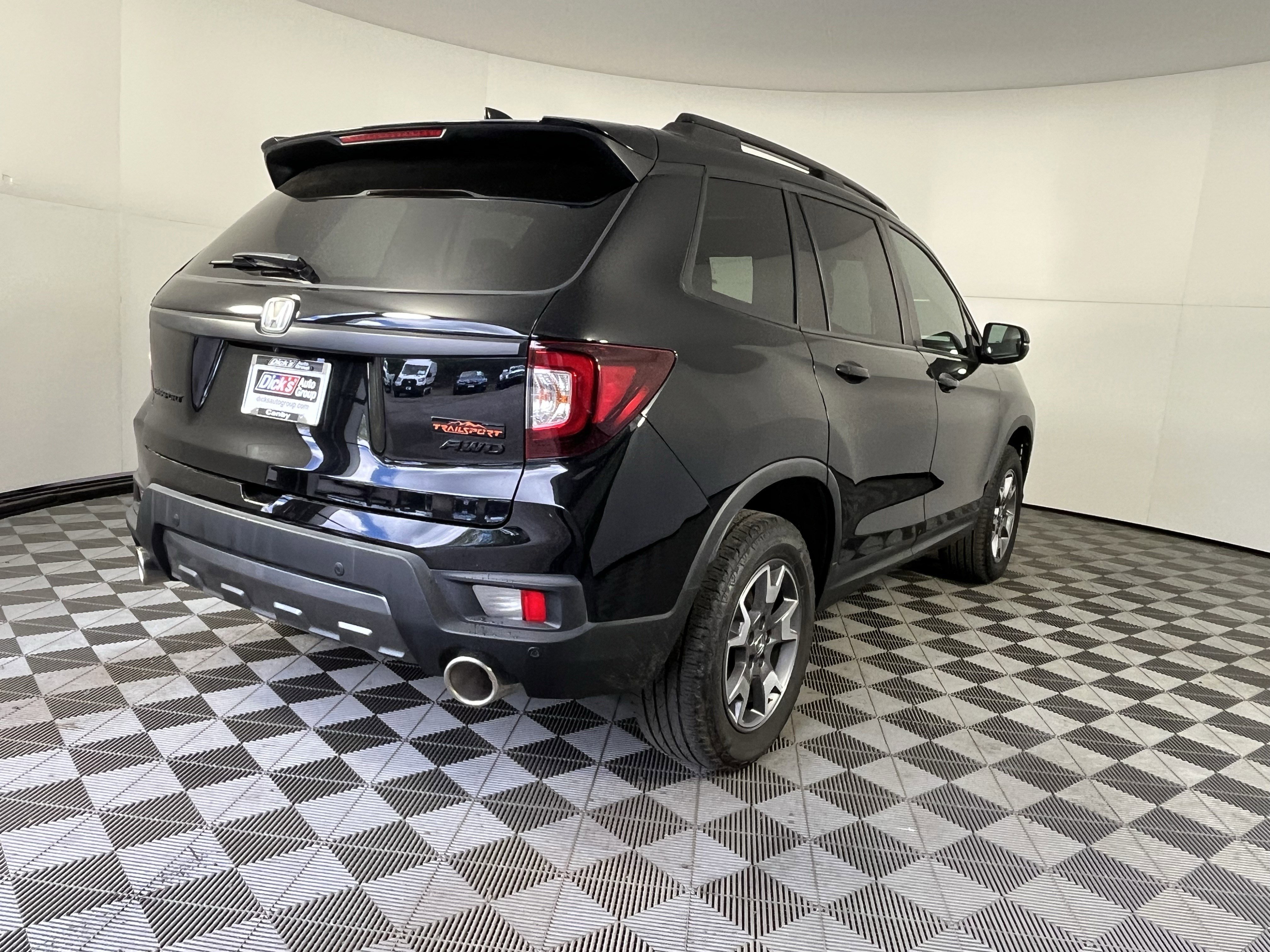 Used 2022 Honda Passport TrailSport image 5