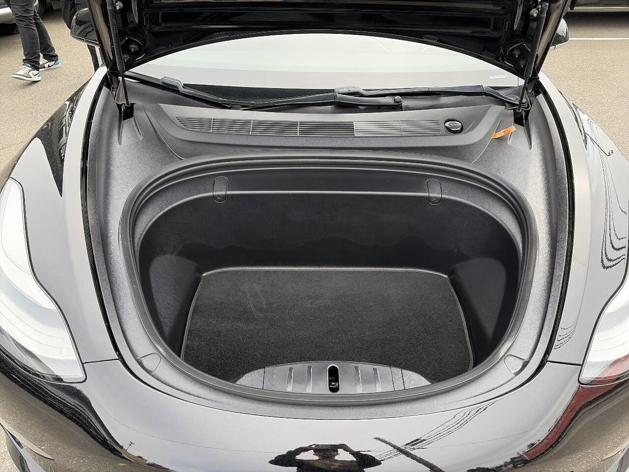 Used 2018 Tesla Model 3 Long Range RWD image 13