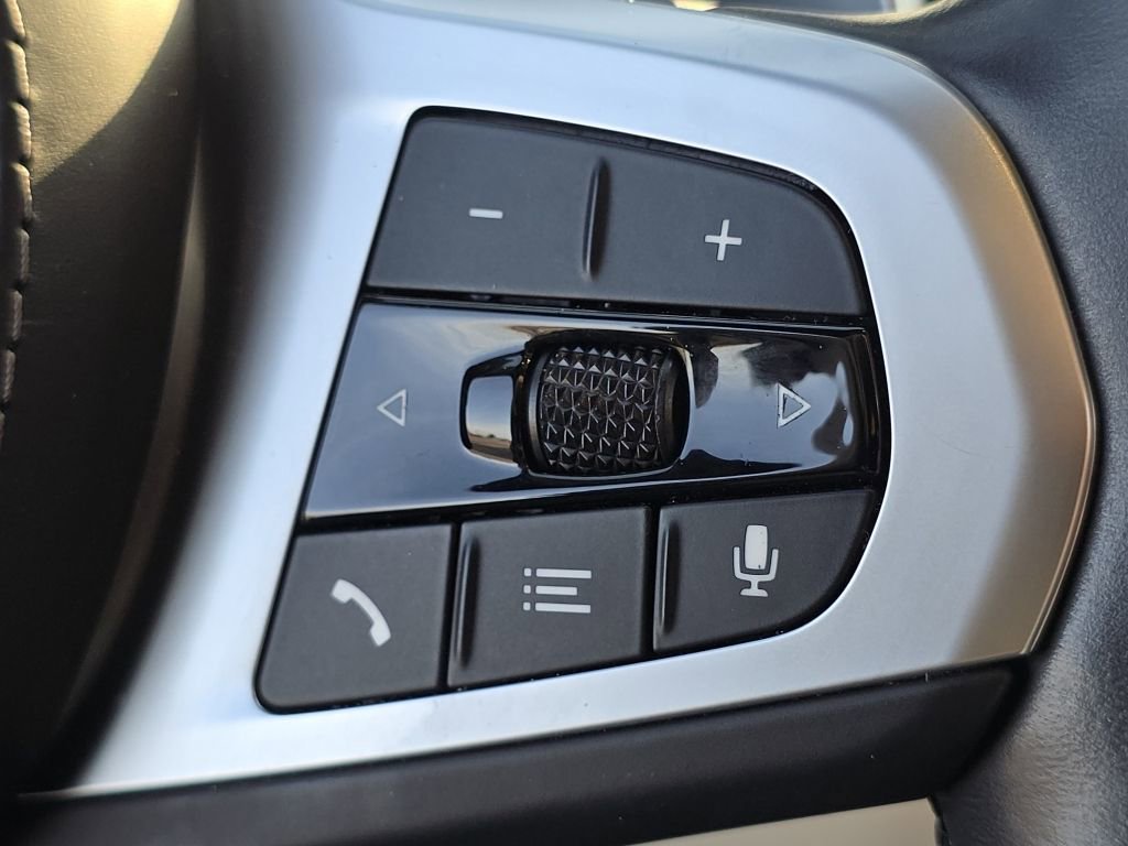 Used 2022 BMW X5 xDrive40i w/ M Sport Package image 33