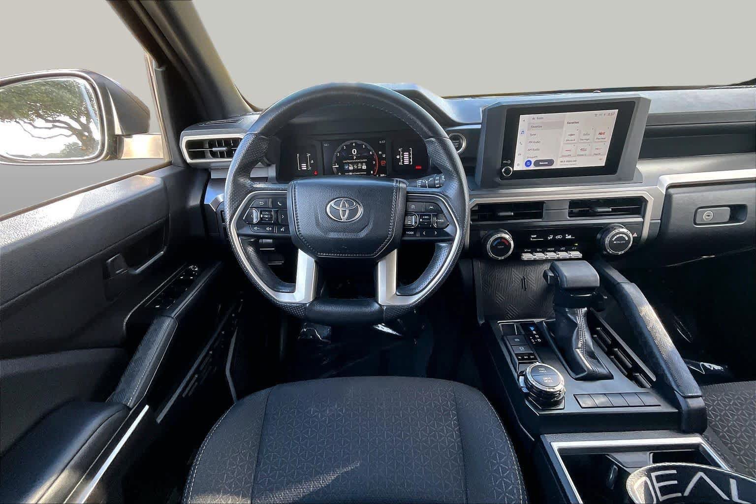 Certified 2025 Toyota 4Runner SR5 AWD/4WD image 5