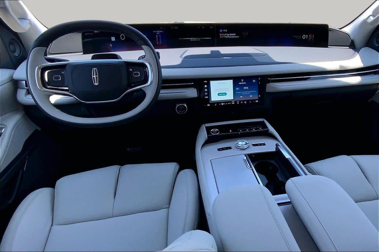 New 2026 Lincoln Navigator L Premier AWD/4WD image 5