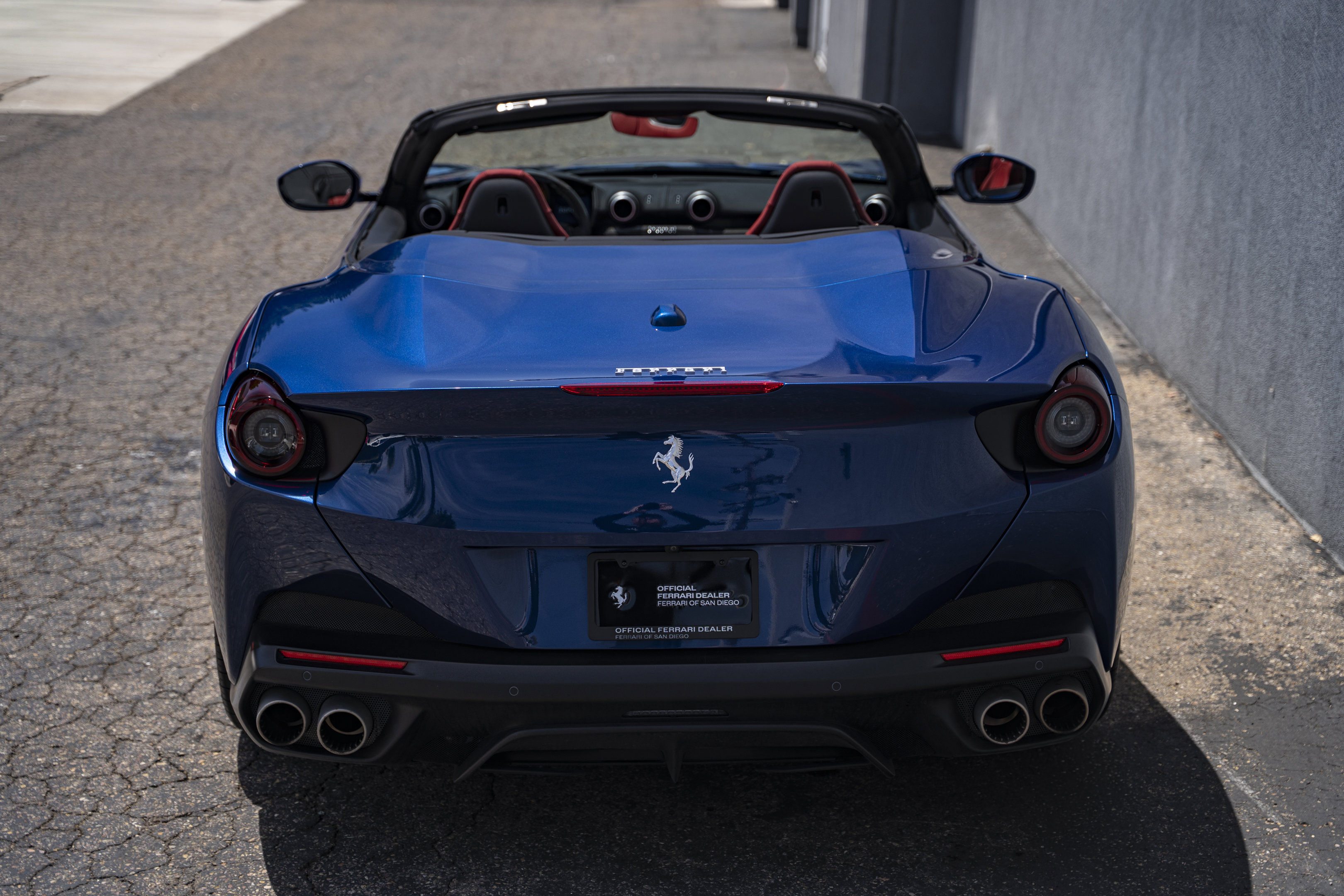 Used 2019 Ferrari Portofino RWD image 4
