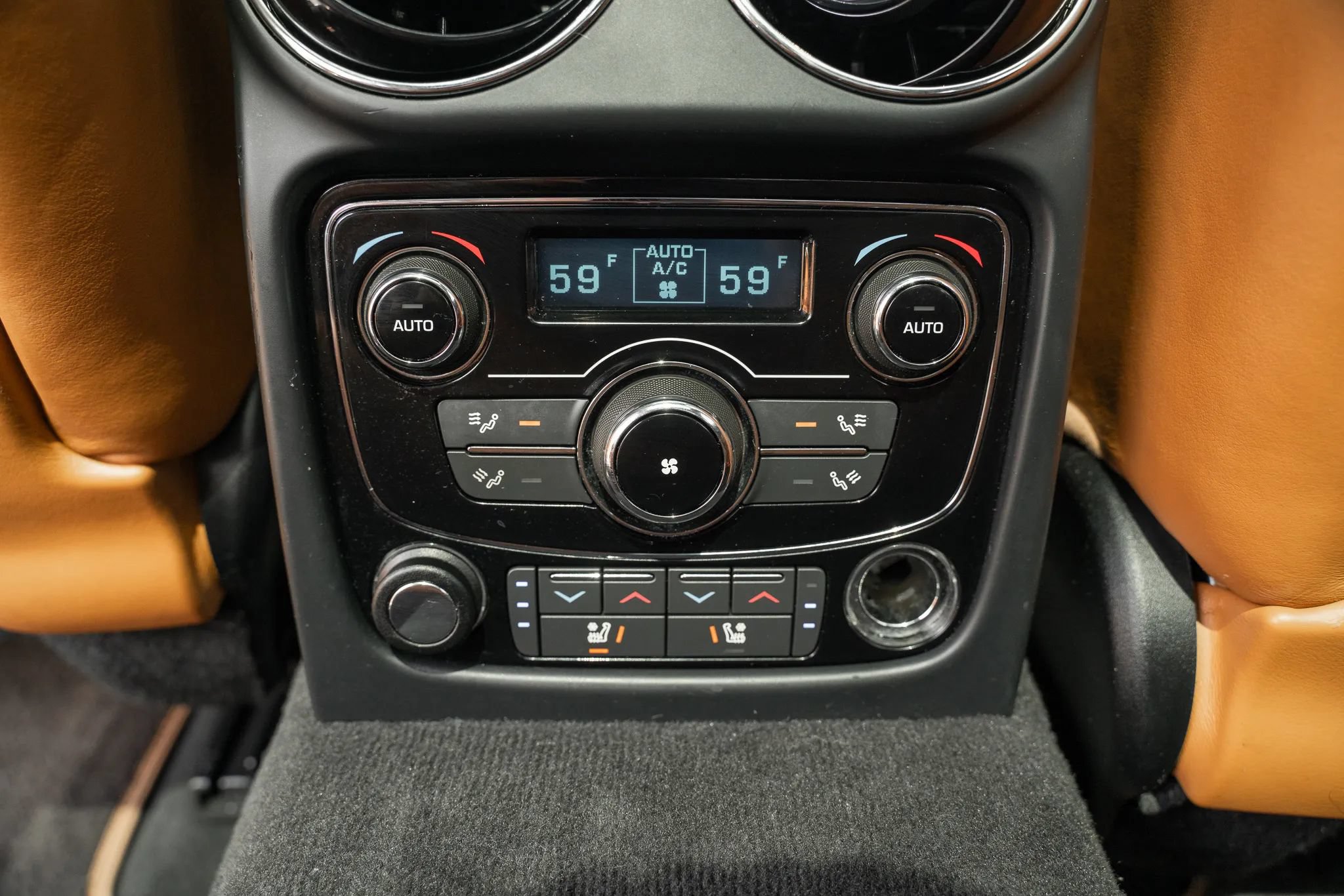 Used 2017 Jaguar XJ L Portfolio AWD/4WD image 11
