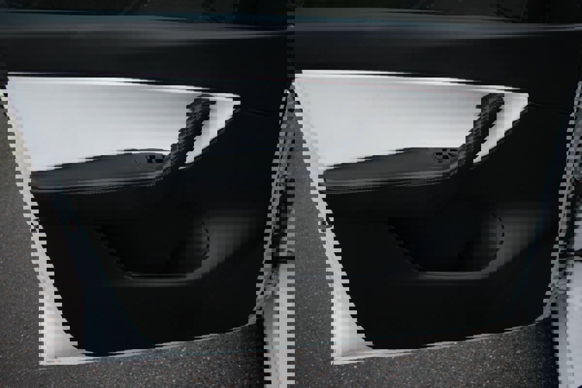 Used 2020 Tesla Model Y Performance image 17