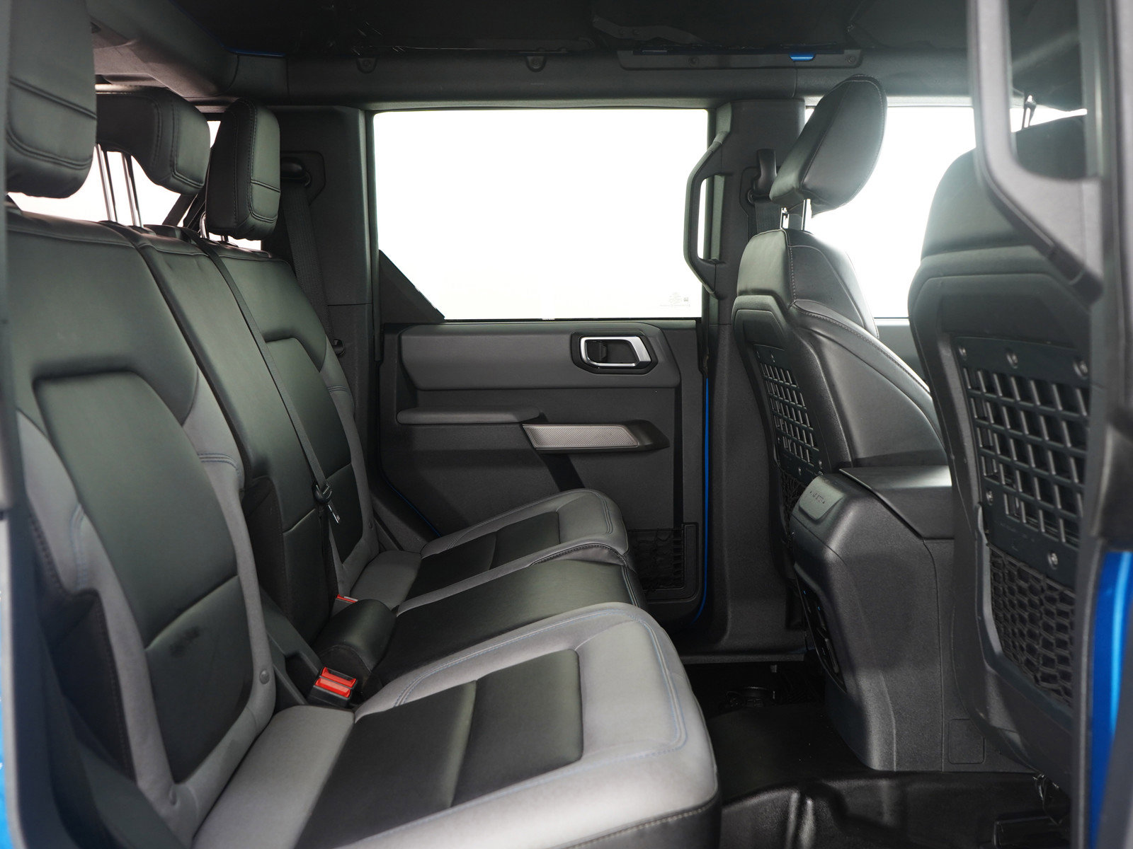 Used 2021 Ford Bronco Black Diamond image 14