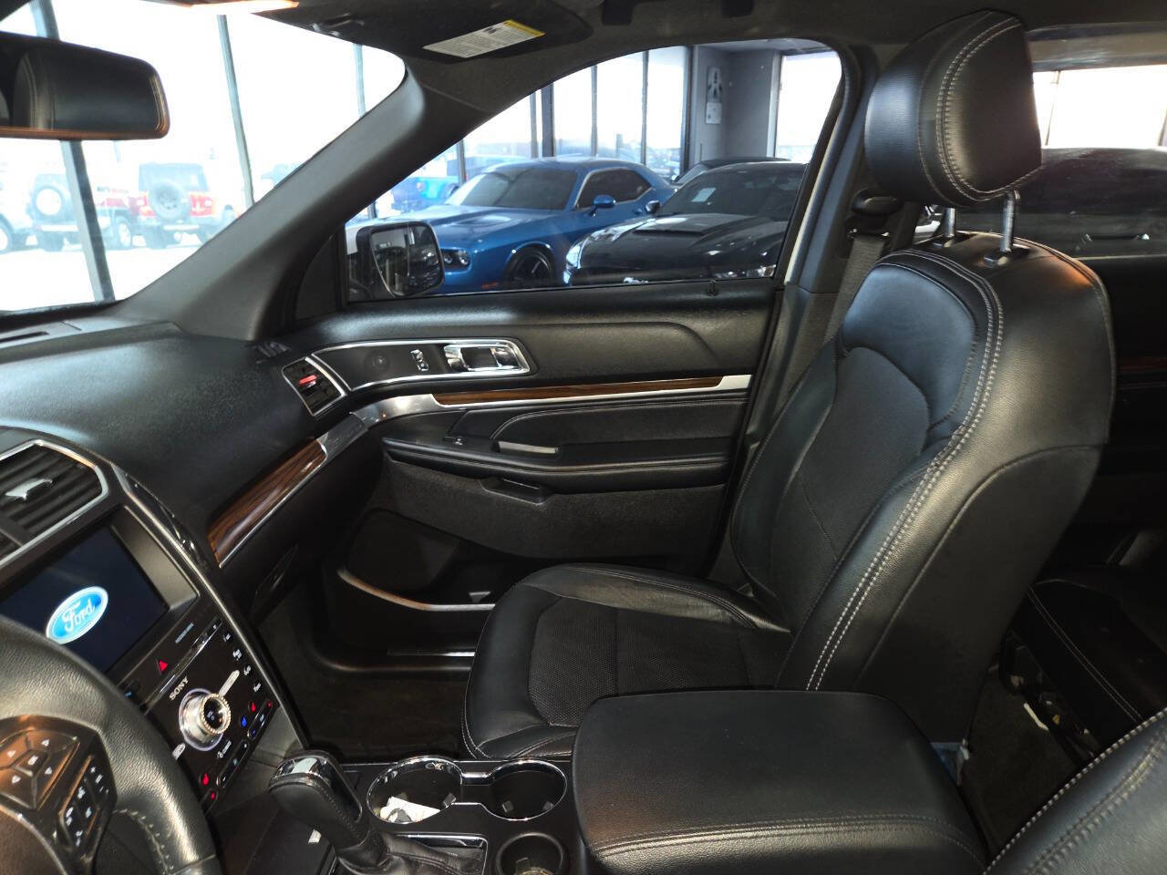 Used 2017 Ford Explorer Limited FWD image 16
