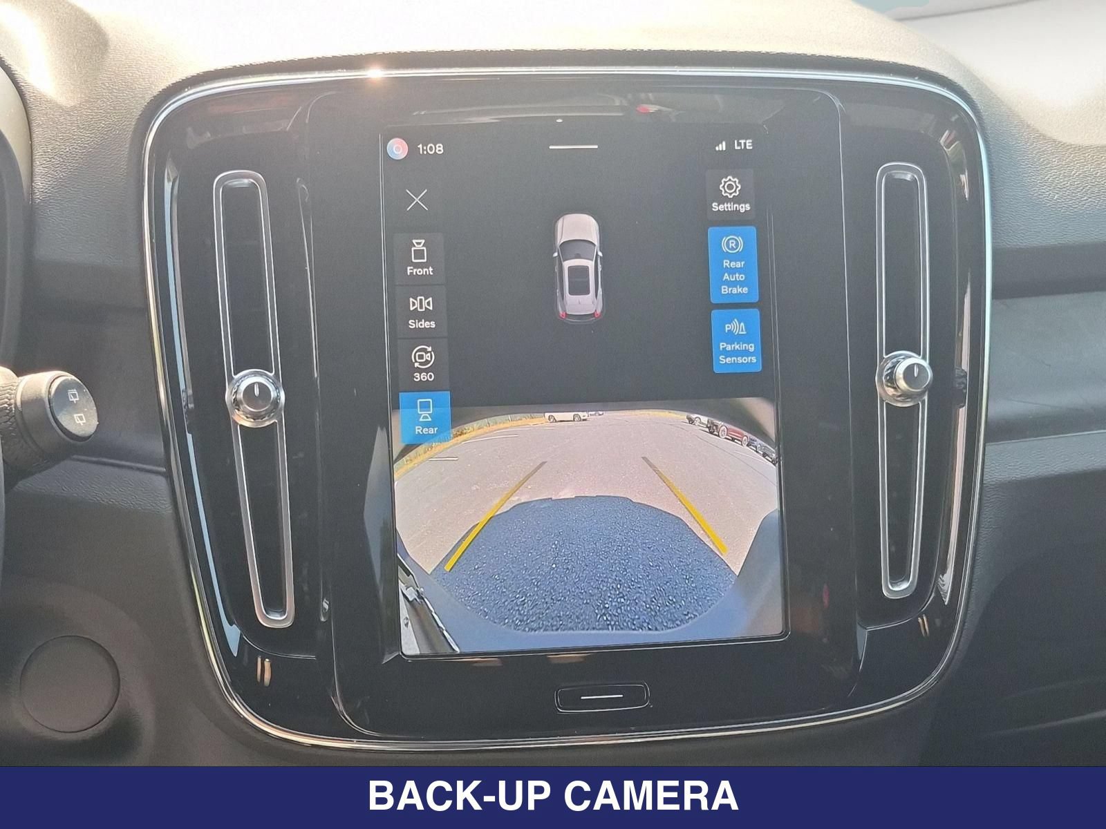 Used 2023 Volvo XC40 Recharge Plus AWD/4WD image 14