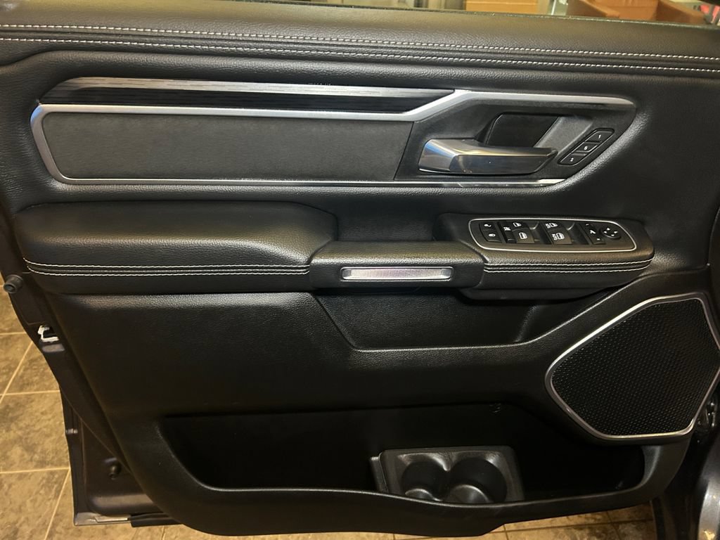 Used 2023 RAM 1500 Laramie AWD/4WD image 19