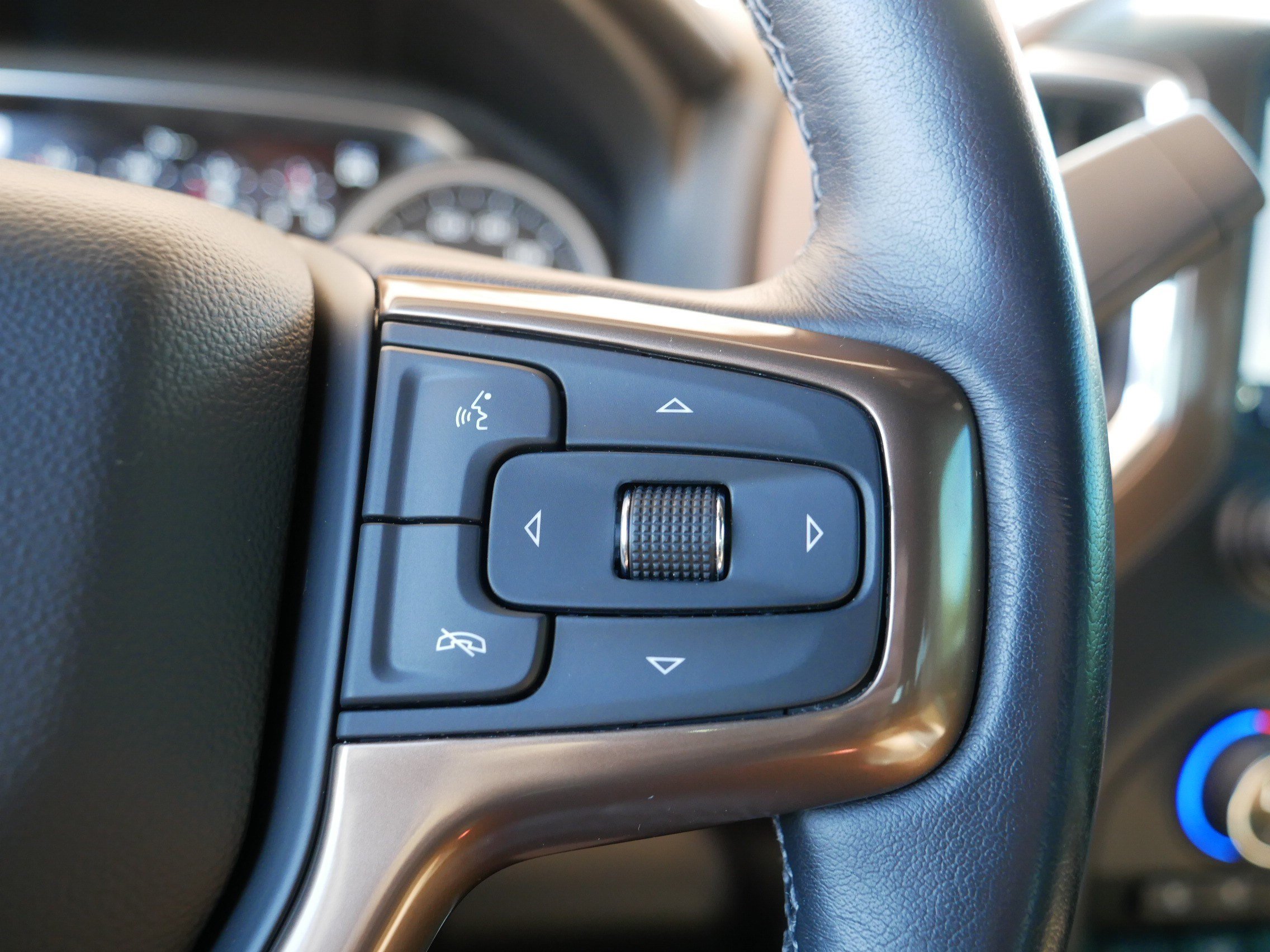 Used 2022 Chevrolet Silverado 3500 High Country AWD/4WD image 29