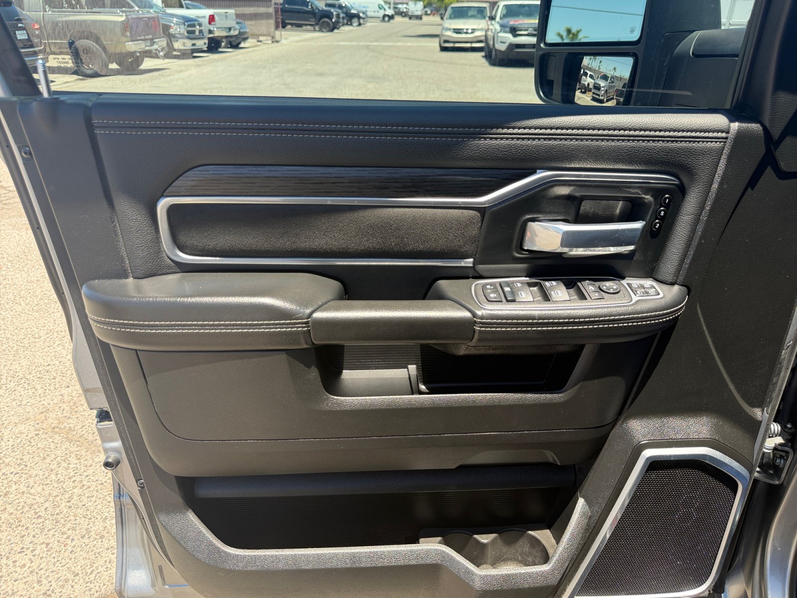 Used 2024 RAM 3500 Laramie w/ Night Edition AWD/4WD image 12