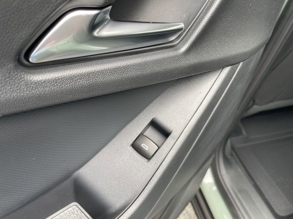 New 2026 Chevrolet Equinox LT w/ Safety and Technology Package image 85