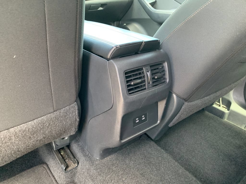 Used 2025 Nissan Rogue SV FWD image 26